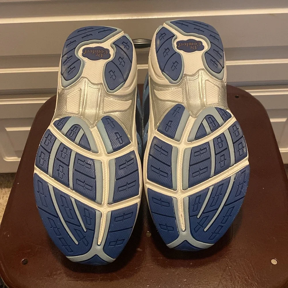 Dr. Comfort Blue and White Shoes. Women size 10. - Picture 6 of 10